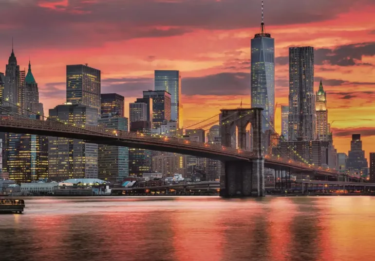 Clementoni: East River at Dusk (1500)